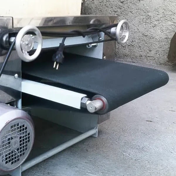 پهن‌کن خمیر